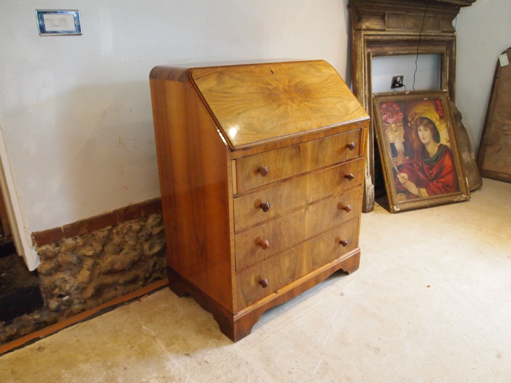 Bureau Stunning Art deco Walnut c1925 View II
