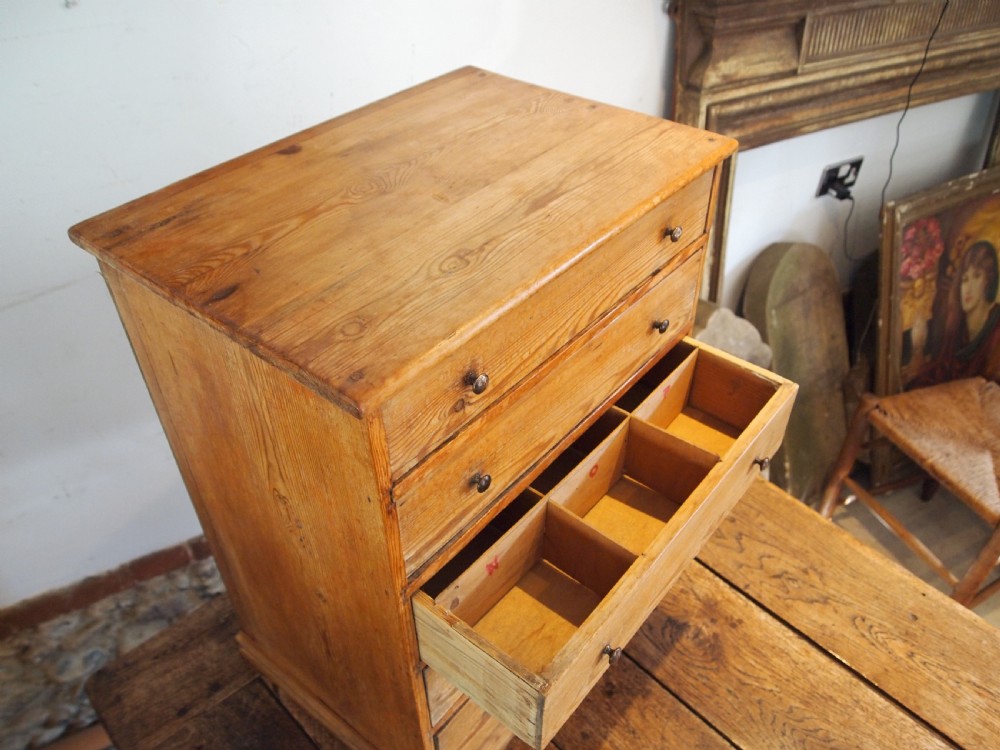 Chest of drawers collectors Pine c1910 View VIII