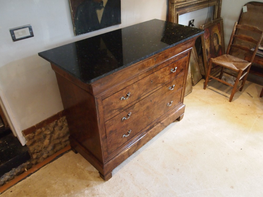 Chest of drawers fine Burr Walnut French c1800 View II