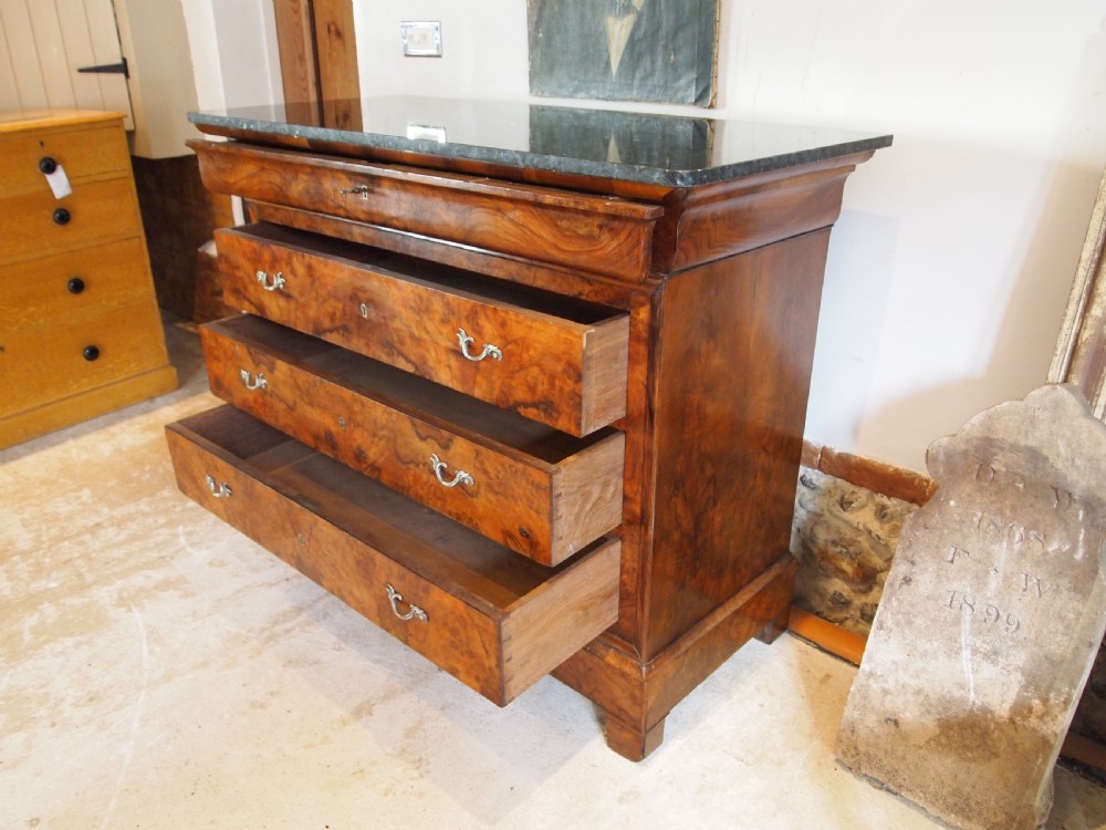 Chest of drawers fine Burr Walnut French c1800 View VI