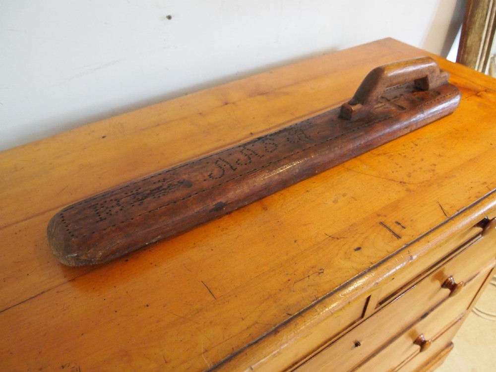 Rare Naive Folk art Norwegian Mangle board dated 1833 View V