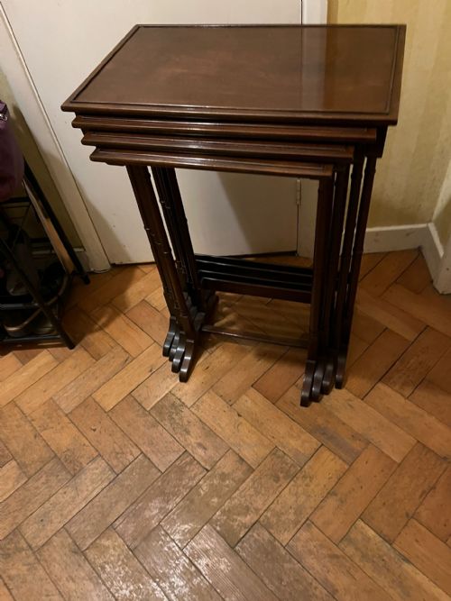 VICTORIAN MAHOGANY NEST OF 4 TABLES - ADDITIONAL PHOTO 1