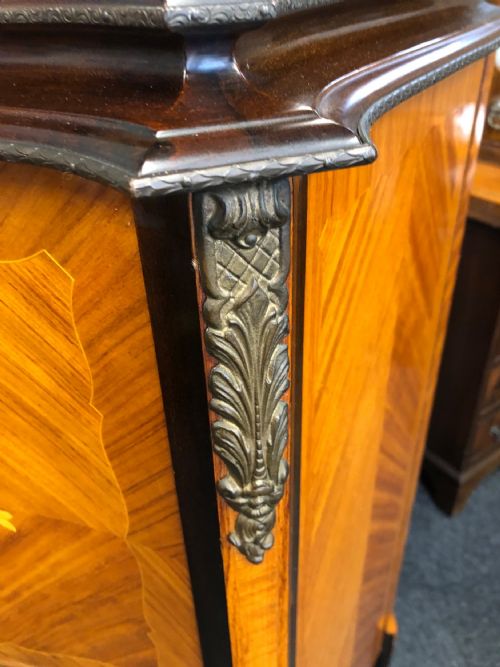INLAID MARQUETRY FRENCH STYLE COCKTAIL CABINET - ADDITIONAL PHOTO 3