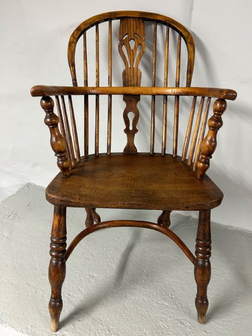 19th century windsor chair - CATEGORY: ANTIQUE CHAIRS - DATED 19TH CENTURY