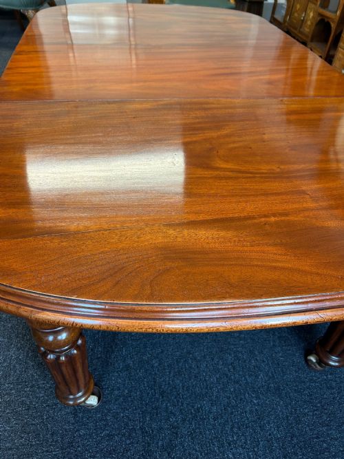 VICTORIAN MAHOGANY EXTENDING DINING TABLE - ADDITIONAL PHOTO 3