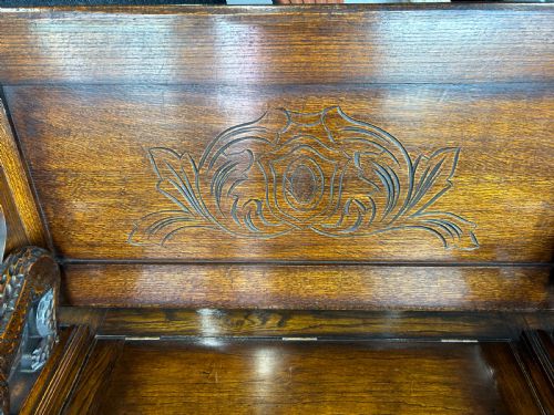 OAK MONKS BENCH - ADDITIONAL PHOTO 3
