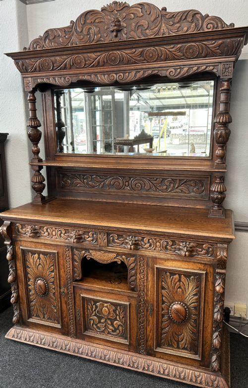 carved oak mirror back sideboard - CATEGORY: ANTIQUE CABINETS - DATED 19TH CENTURY