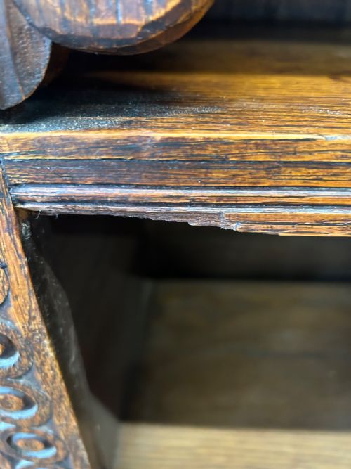 CARVED OAK MIRROR BACK SIDEBOARD - ADDITIONAL PHOTO 9