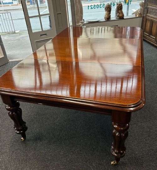 VICTORIAN MAHOGANY EXTENDING DINING TABLE - ADDITIONAL PHOTO 1