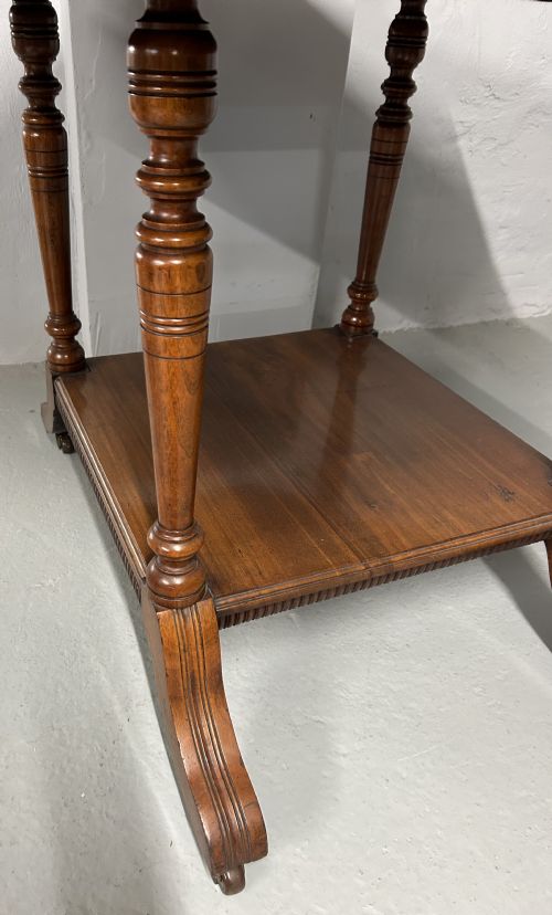EDWARDIAN WALNUT OCCASIONAL TABLE - ADDITIONAL PHOTO 2