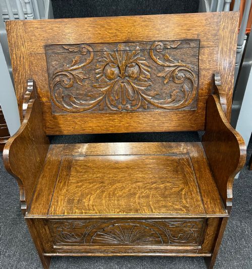 antique oak monks bench - CATEGORY: ANTIQUE FURNITURE - DATED 1920