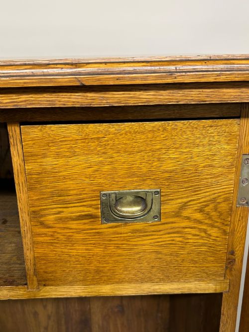 EARLY 20TH CENTURY LIGHT OAK STORAGE CABINET - ADDITIONAL PHOTO 5