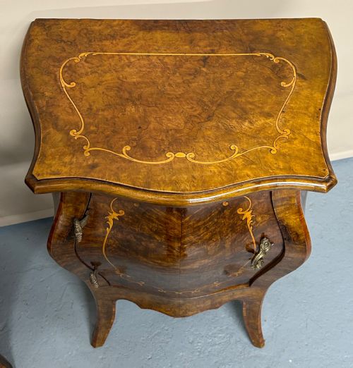 PAIR OF WALNUT FRENCH BOMBE SIDE CABINETS - ADDITIONAL PHOTO 4