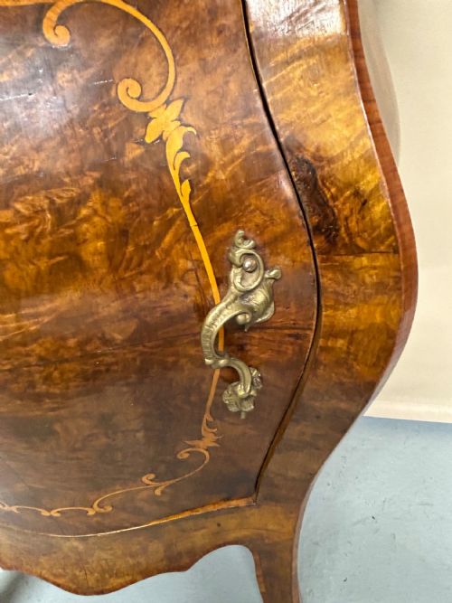 PAIR OF WALNUT FRENCH BOMBE SIDE CABINETS - ADDITIONAL PHOTO 7