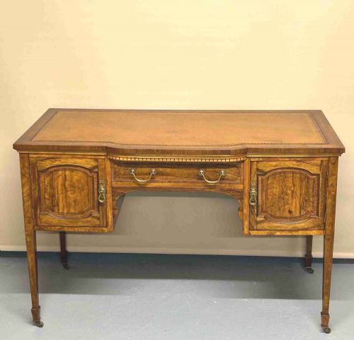 ladies writing desk - CATEGORY: ANTIQUE DESKS - DATED 19TH CENTURY