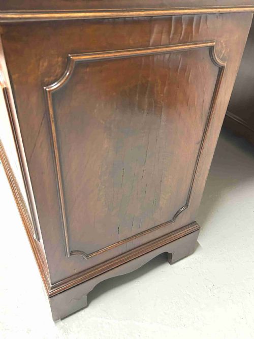MAHOGANY PEDESTAL DESK - ADDITIONAL PHOTO 5