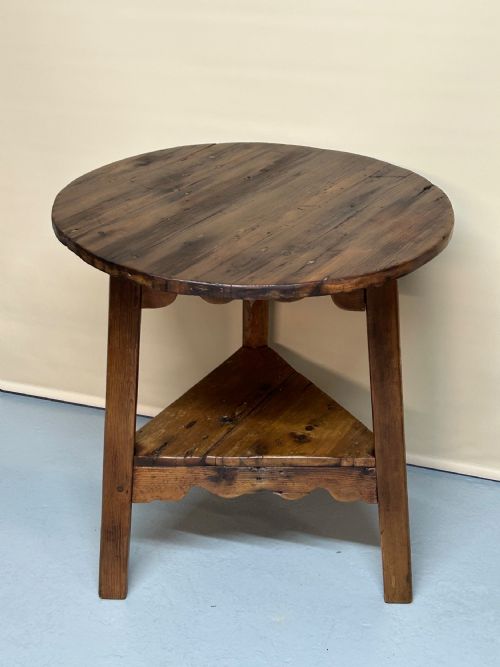 pine cricket table - CATEGORY: ANTIQUE TABLES - DATED VICTORIAN
