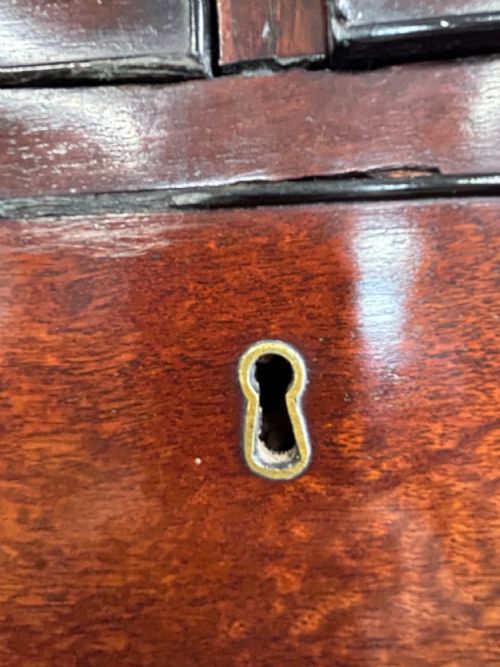 GEORGE III MAHOGANY CHEST ON CHEST - ADDITIONAL PHOTO 5