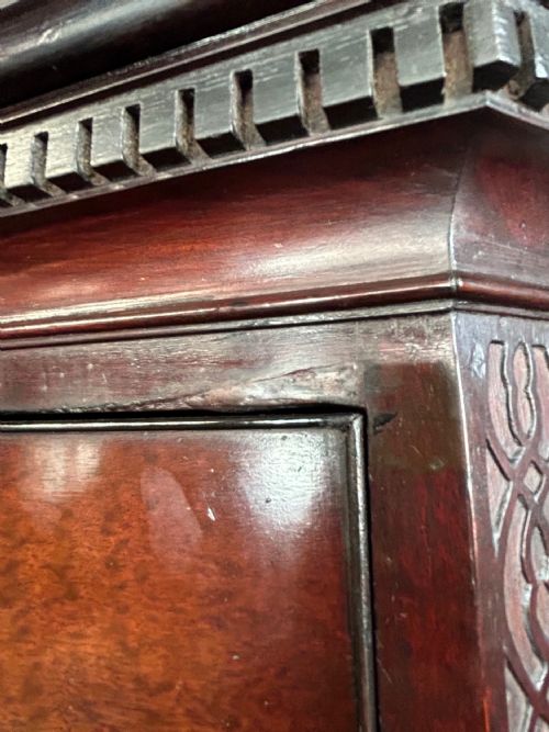 GEORGE III MAHOGANY CHEST ON CHEST - ADDITIONAL PHOTO 6