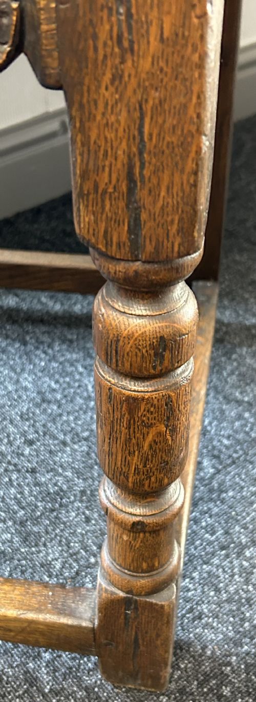 CARVED OAK SIDE CABINET - ADDITIONAL PHOTO 6