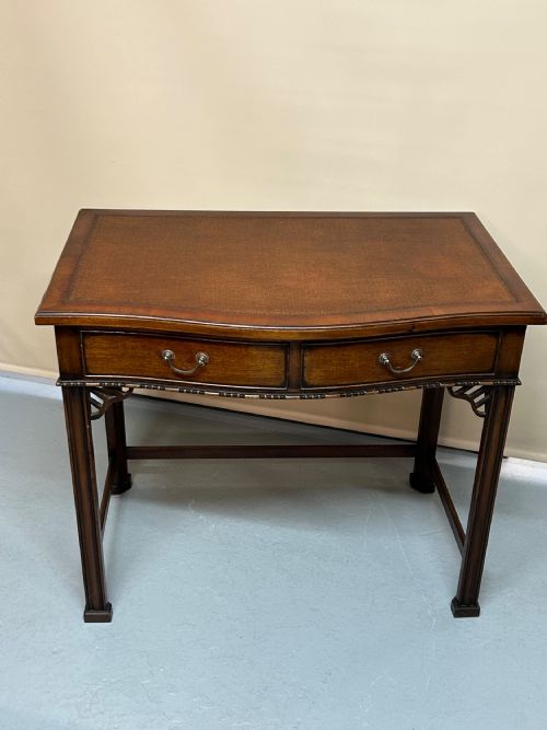 mahogany ladies writing desk - CATEGORY: ANTIQUE DESKS - DATED 1900