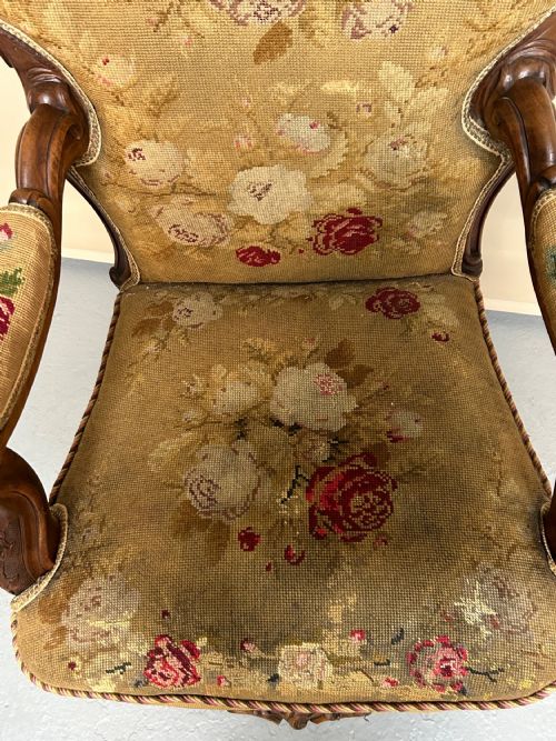VICTORIAN WALNUT NURSING CHAIR - ADDITIONAL PHOTO 4