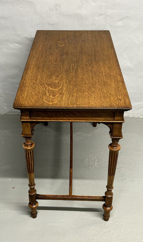 OAK SIDE TABLE - ADDITIONAL PHOTO 1