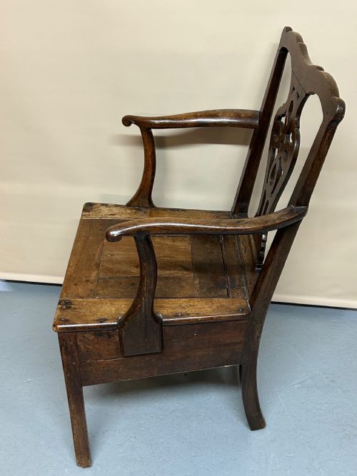 WELSH OAK BIBLE CHAIR - ADDITIONAL PHOTO 1