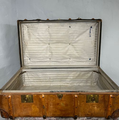 VINTAGE STEAMER TRUNK - ADDITIONAL PHOTO 3