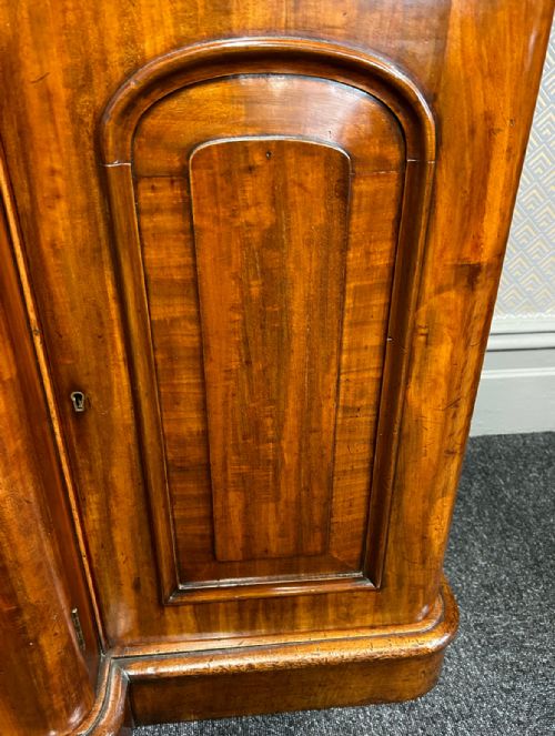 MAHOGANY VICTORIAN 4 DOOR BREAKFRONT BOOKCASE - ADDITIONAL PHOTO 4