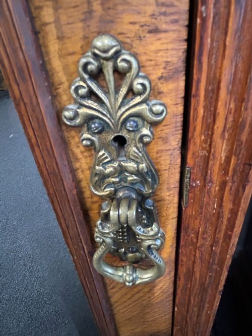 VICTORIAN POLLARD OAK WARDROBE - ADDITIONAL PHOTO 8