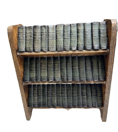 MINIATURE COMPLETE WORKS OF WILLIAM SHAKESPEARE IN BOOKCASE - ADDITIONAL PHOTO 1