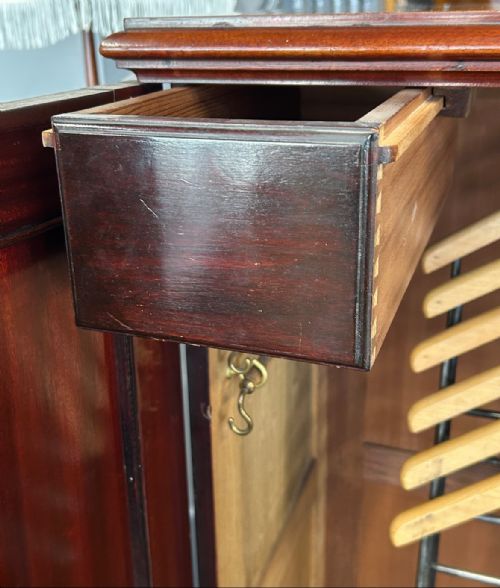 MAHOGANY GENTLEMANS VALET CUPBOARD - ADDITIONAL PHOTO 4