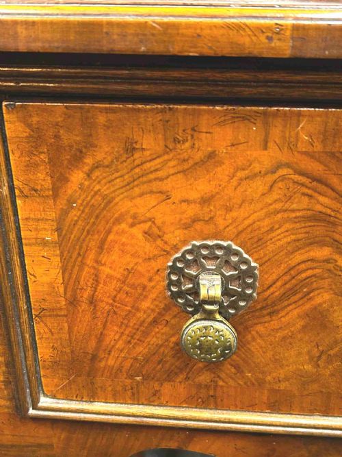 QUEEN ANNE STYLE 1920S WALNUT LOWBOY - ADDITIONAL PHOTO 4