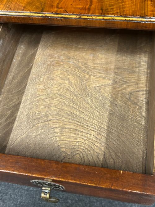 QUEEN ANNE STYLE 1920S WALNUT LOWBOY - ADDITIONAL PHOTO 5