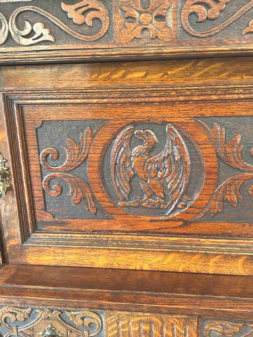 OAK CARVED COURT CUPBOARD - ADDITIONAL PHOTO 2