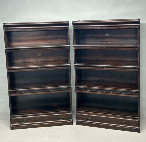 PAIR OF OAK GLOBE WERNICKE BARRISTERS BOOKCASES WITH LEADED DOORS BY - ADDITIONAL PHOTO 3