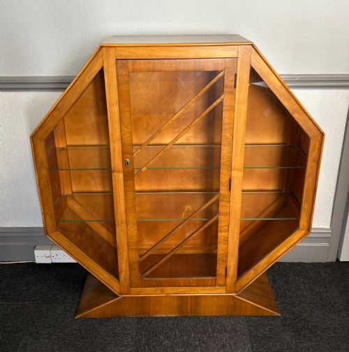 ART DECO WALNUT DISPLAY CABINET BY RURKA - ADDITIONAL PHOTO 1