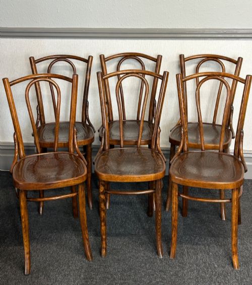 SET OF 6 BENTWOOD THONET CHAIRS