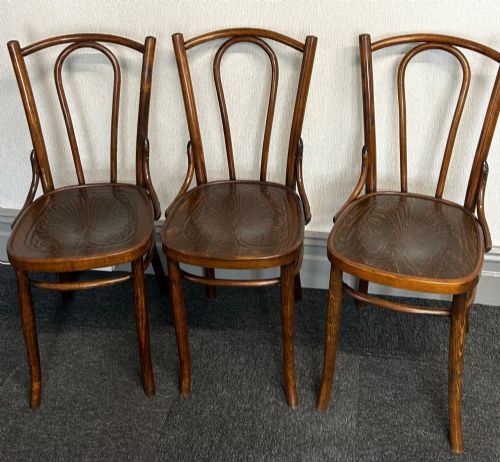 SET OF 6 BENTWOOD THONET CHAIRS - ADDITIONAL PHOTO 1