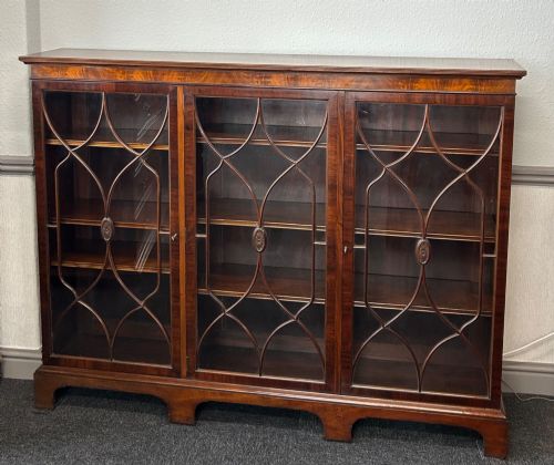 MAHOGANY 3 DOOR GLAZED BOOKCASE BY WYLIE AND LOCHHEAD - ADDITIONAL PHOTO 1