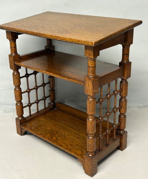 OAK ARTS AND CRAFTS BOOK STAND