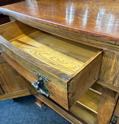ARTS AND CRAFTS EDWARDIAN OAK SIDEBOARD - ADDITIONAL PHOTO 9