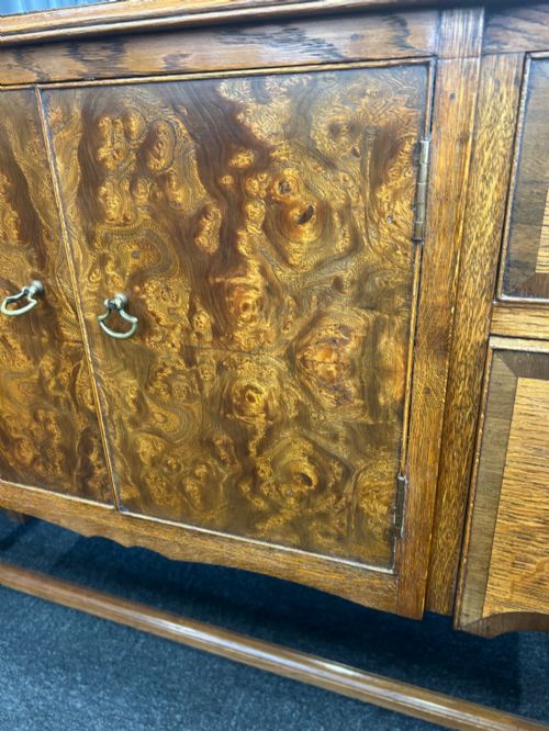 OAK AND BURR WALNUT SIDEBOARD - ADDITIONAL PHOTO 4