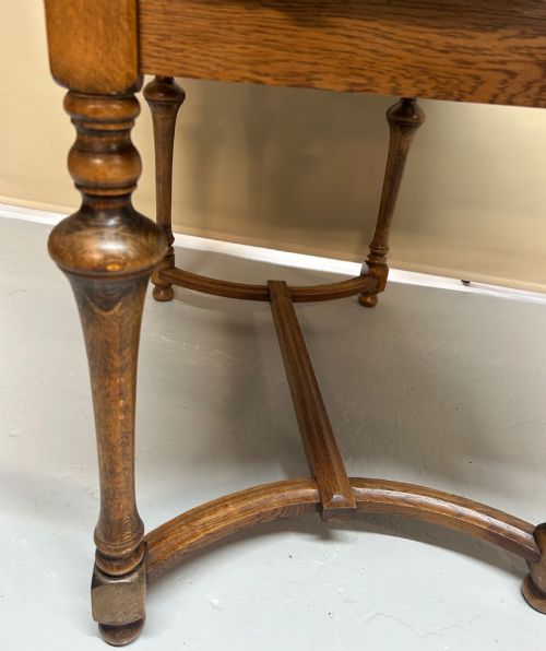 EXTENDING OAK DRAWER LEAF DINING TABLE - ADDITIONAL PHOTO 4