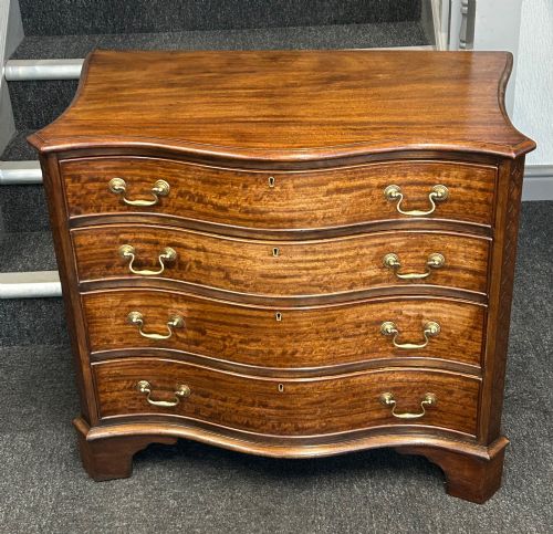 Mahogany Serpentine Georgian Revival Chest of Drawers