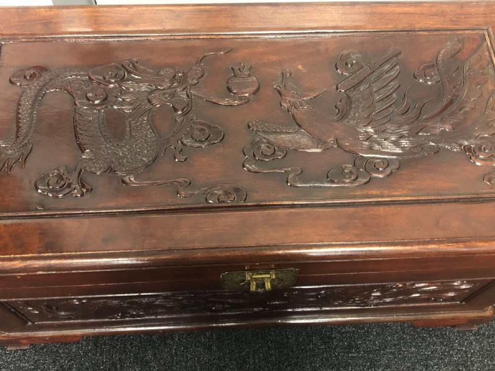 Camphor wood storage box View II