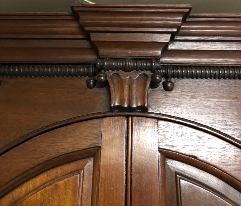 Mahogany Georgian corner cabinet  View VII