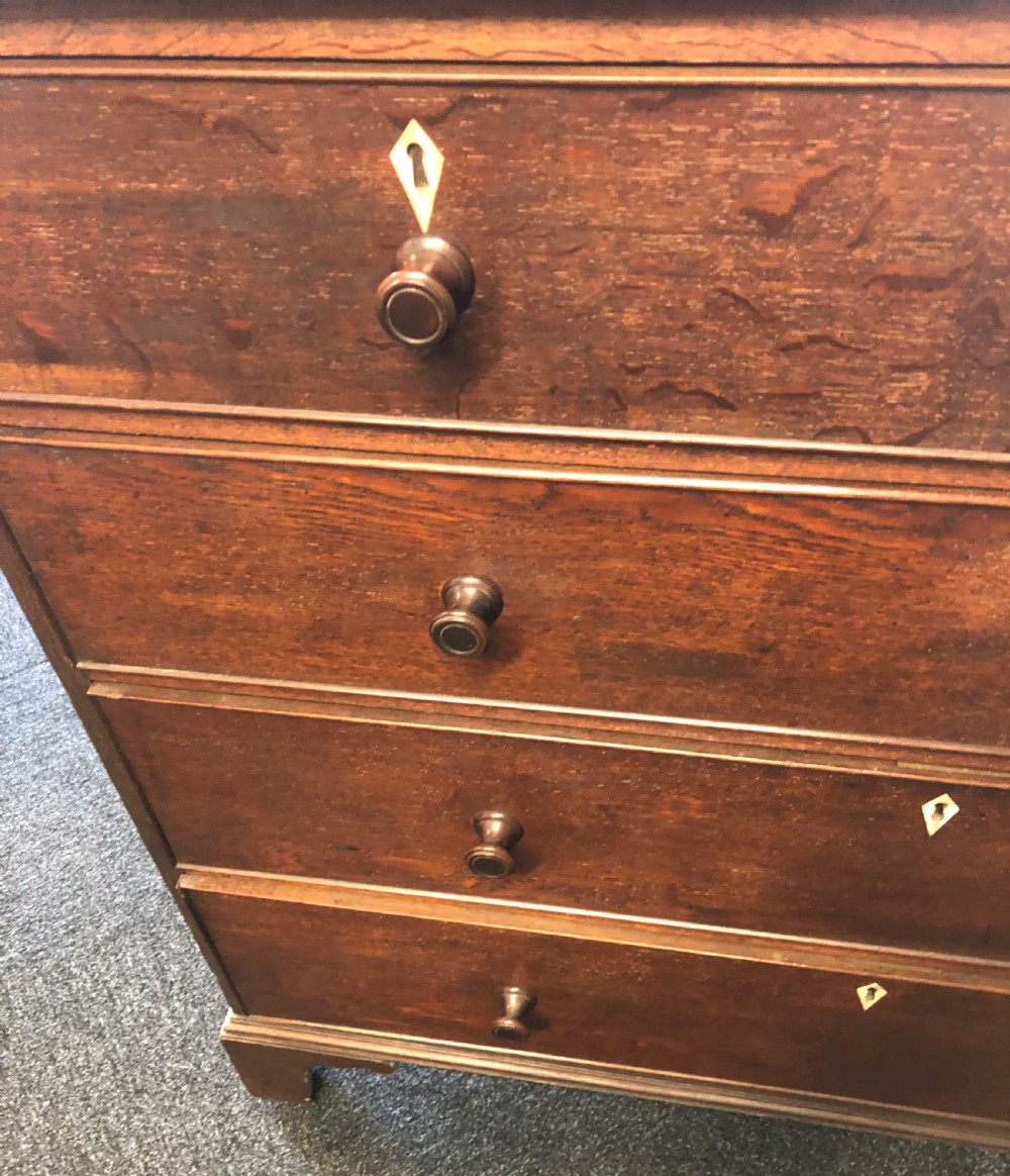 Mid Georgian oak chest of drawers View VII