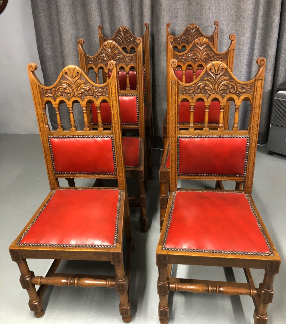 Set of 8 oak dining chairs